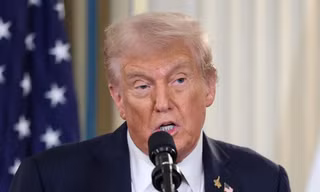 Hoài nghi về lời đe dọa từ ông Trump