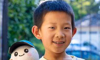 Vượt hơn 2.600 đối thủ, cậu bé 8 tuổi thiết kế linh vật cho tàu vũ trụ của NASA