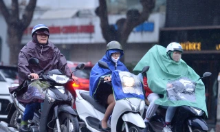 Không khí lạnh mạnh, mưa lớn ở Bắc bộ và khu vực từ Thanh Hóa đến Huế 