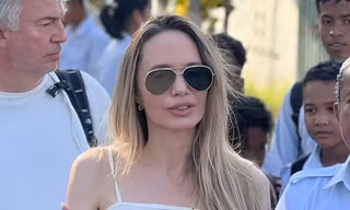 Angelina Jolie ngoại hình khác lạ