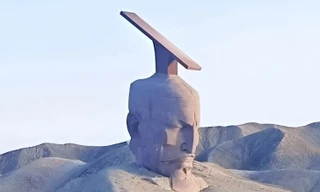 Tượng Hán Vũ Đế gây phẫn nộ