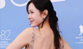 Nhan sắc tuổi 43 của Son Ye Jin dưới ống kính hung thần