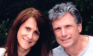 Nữ giám sát âm nhạc và chồng bị bắn chết tại nhà riêng