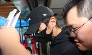 5 nghệ sĩ bị bắt xin lỗi