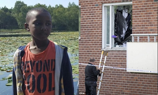 Bé Abdiwahid Warsame (trái) và ngôi nhà bị tấn công.