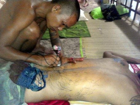 Thu giữ điện thoại của phạm nhân “lướt” Facebook 