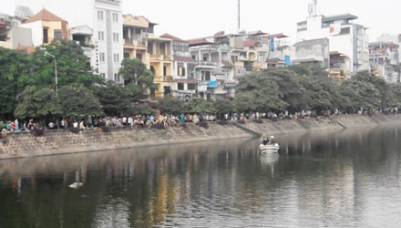 Trước khi nhảy hồ Xã Đàn tự vẫn, nam thanh niên gặp ác mộng