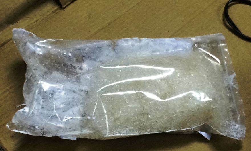 Khởi tố kẻ giấu bịch ma túy trong người mang lên máy bay