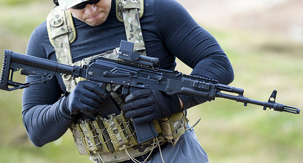 Binh sĩ thuộc lực lượng Vệ binh quốc gia Nga.