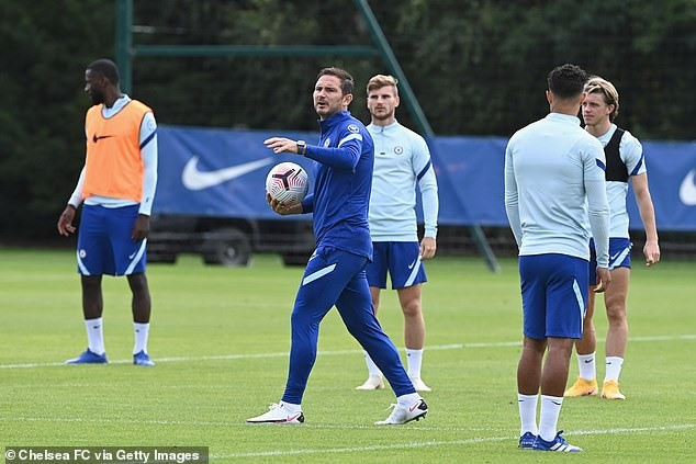 Bốn cầu thủ mắc COVID-19, Chelsea 'run rẩy' trước mùa giải mới