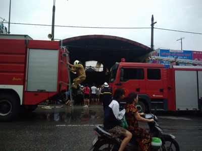 cháy chợ Sóc Sơn