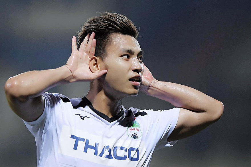 Văn Thanh trở lại mạnh mẽ