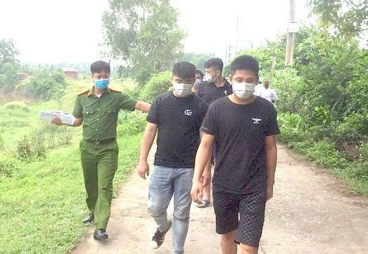 Các đối tượng người Trung Quốc nhập cảnh trái phép. Ảnh: C.A