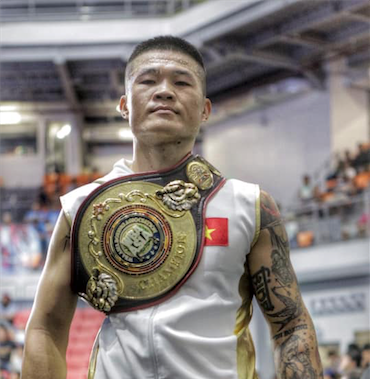 Hạ knock-out võ sĩ Thái Lan, Trương Đình Hoàng lập chiến tích lịch sử