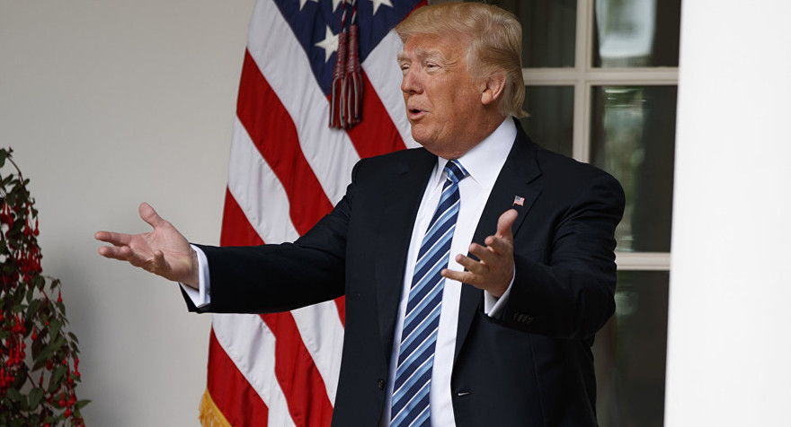 Tổng thống Mỹ Donald Trump hiện đang sở hữu 564 doanh nghiệp và các đối tác có quan hệ làm ăn với ít nhất 25 quốc gia nước ngoài. Ảnh: AP