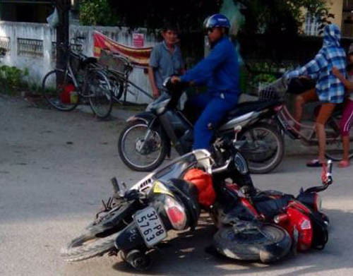 Hiện trường vụ tai nạn khiến 5 người nhập viện