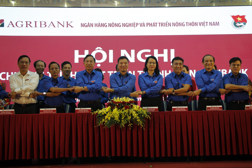 Hội nghị Ban Chỉ đạo chương trình phát triển thanh niên và Bí thư Đoàn TN toàn hệ thống Agribank. Ảnh: H.T