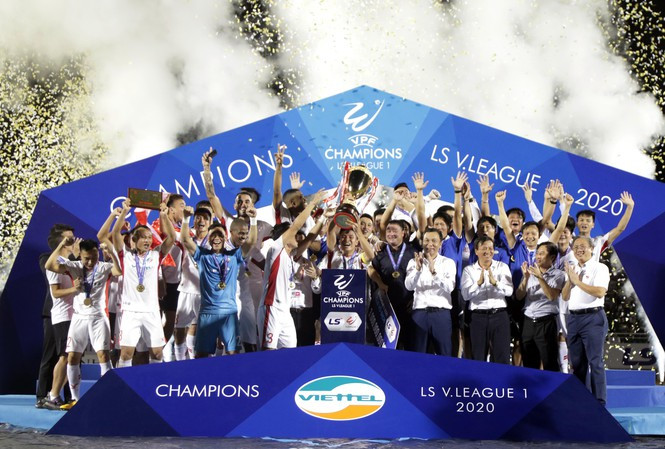 Thông điệp gì sau ngôi vô địch V-League đầu tiên của Viettel?