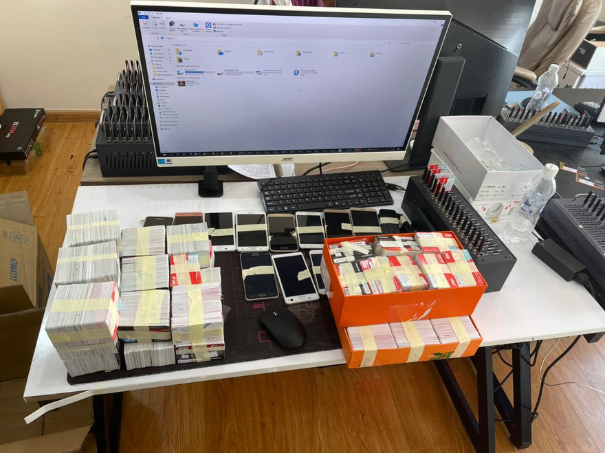 Triệt phá ổ nhóm phát tán hàng triệu tin nhắn quảng cáo cờ bạc, tín dụng đen