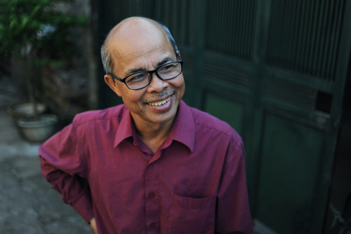 Nụ cười hiền lành của nghệ sĩ Hán Văn Tình. Ảnh: Quý Đoàn.