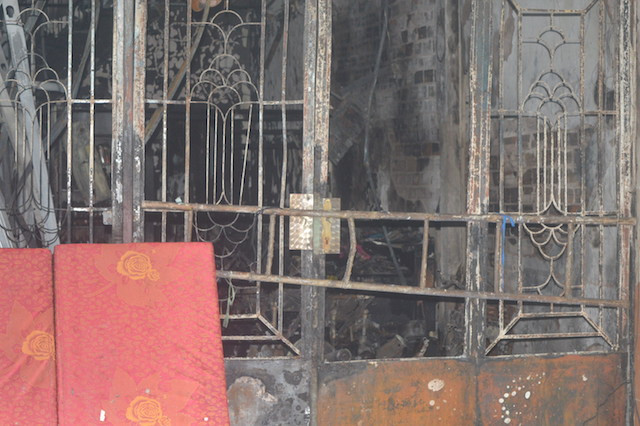 Sốc với hiện trường vụ cháy nhà ở Sài Gòn làm 6 người chết