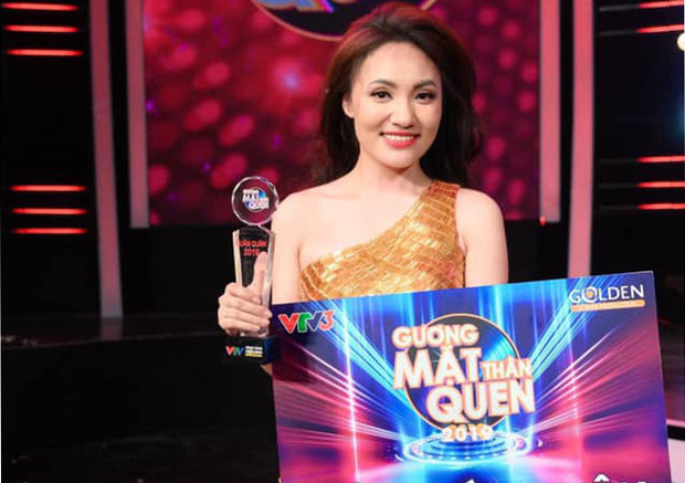 Xem quán quân Gương mặt Thân quen Nhật Thủy cùng lúc hóa thân 4 giọng ca