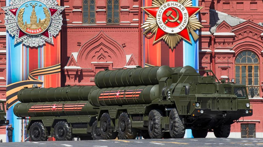 Hệ thống phòng thủ S-400 Nga. Ảnh: AP