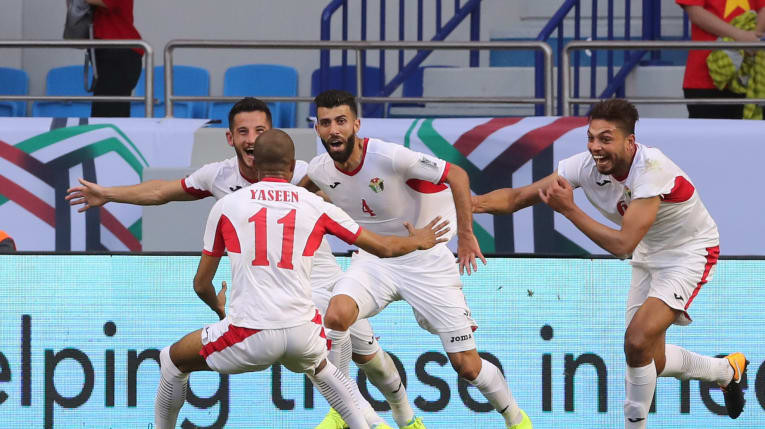 Bàn thắng mở tỷ số của Jordan không hợp lệ?