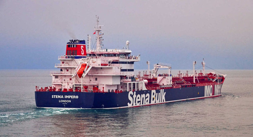 Tehran tố tàu khu trục Anh ngăn cản Iran bắt tàu chở dầu