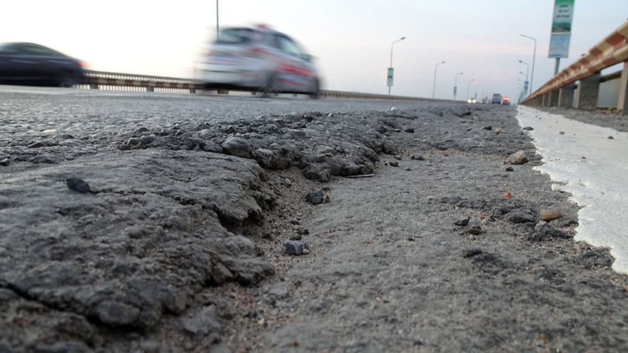 Vì sao cầu Thăng Long rung lắc mỗi khi xe ô tô đi qua?