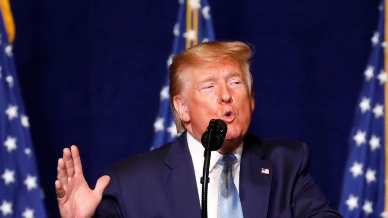 Tổng thống Mỹ Donald Trump phát biểu hôm 3/1. Ảnh: Reuters