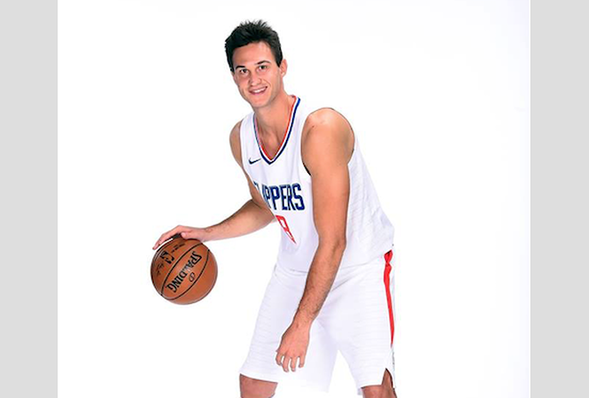 Tới Việt Nam chọn tài năng nhí, sao bóng rổ NBA “đốn tim” fan 