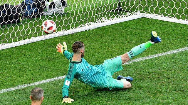 'Thảm hoạ' De Gea: Rời World Cup với một pha cứu thua