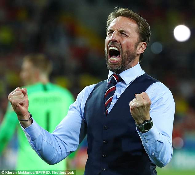 Tại sao HLV tuyển Anh mặc như quý ông công sở tại World Cup?