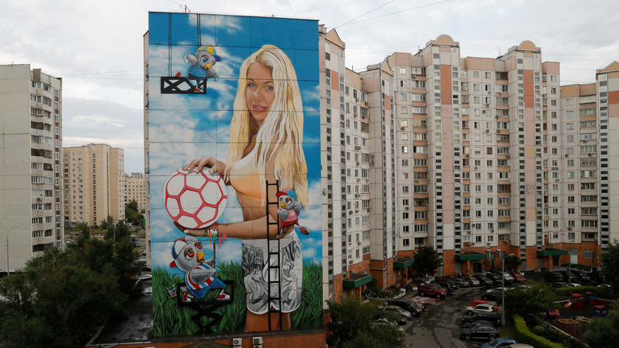 Chiêu nịnh vợ có một không hai ở World Cup 2018