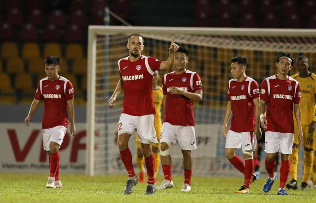 Quảng Ninh cho Hải Phòng mượn 3 trụ cột để đua trụ hạng V-League