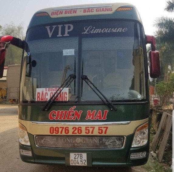 Một trong ba chiếc xe cắt, mài số khung, số máy.