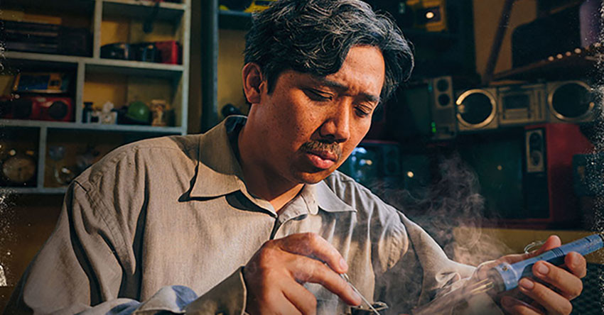 Hóa trang đậm chât sân khấu của Trấn Thành cho vai "bố già"