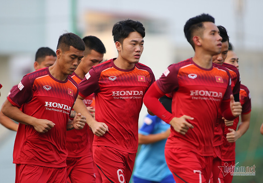 Xuân Trường dính chấn thương trong buổi tập chiều nay. Ảnh: Vietnamnet