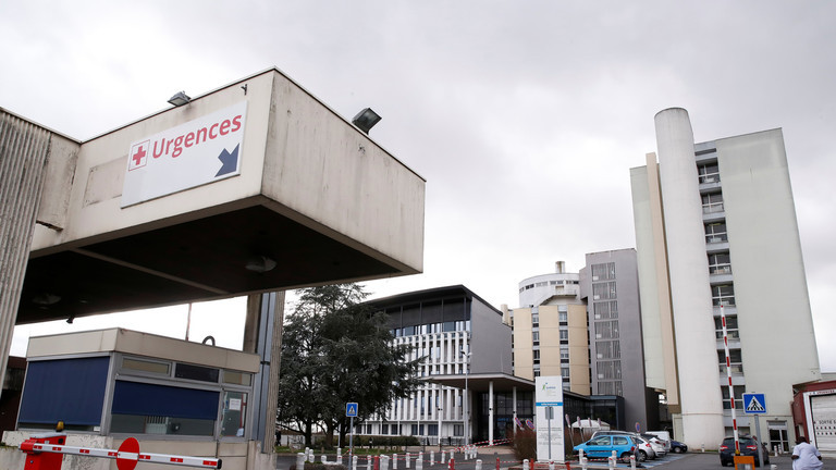 Bệnh viện căn cứ Creil. Ảnh: RT