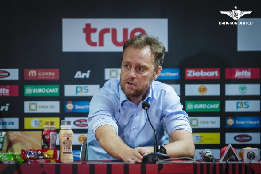 Đội bóng Việt chi lương khủng đón HLV từ Thai League