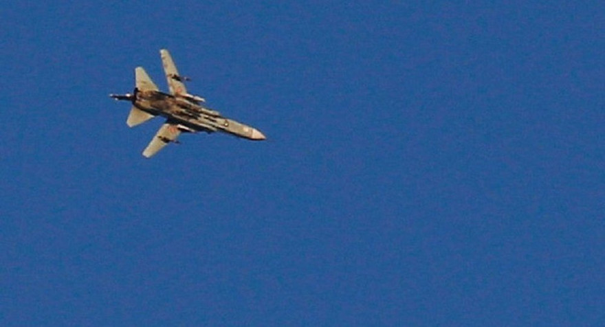 Máy bay Syria xuất hiện gần biên giới với Israel ngày 23/7. 