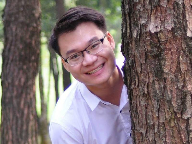 Thầy Vũ Khắc Ngọc