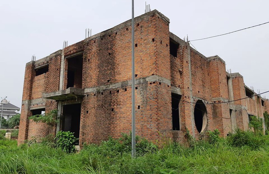 Dự án Trường Cao đẳng nghệ thuật Vĩnh Phúc xây dựng dở dang rồi bỏ hoang. Ảnh: M.Đ