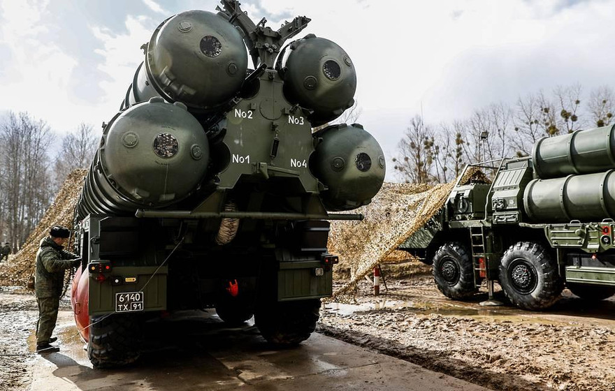 Hệ thống phòng không S-400. Ảnh: Tass