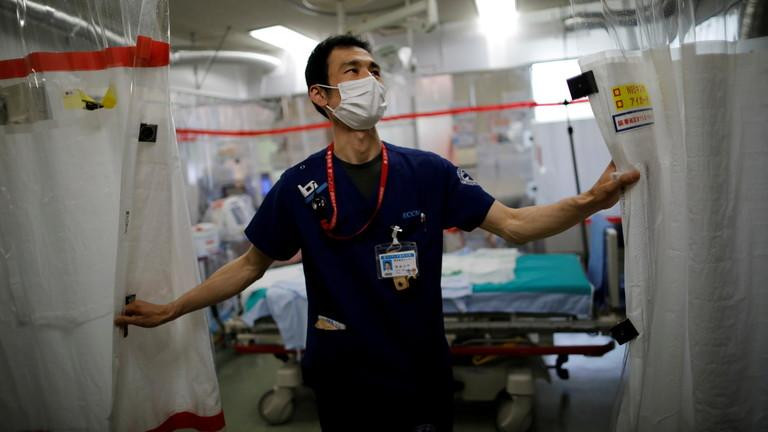 Khu điều trị bệnh nhân COVID-19 ở Yokohama (Nhật Bản). Ảnh: Reuters