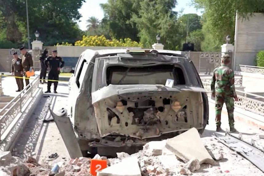 Dinh thự của ông Mustafa al-Kadhimi hư hại nặng sau vụ tấn công. Ảnh: Reuters