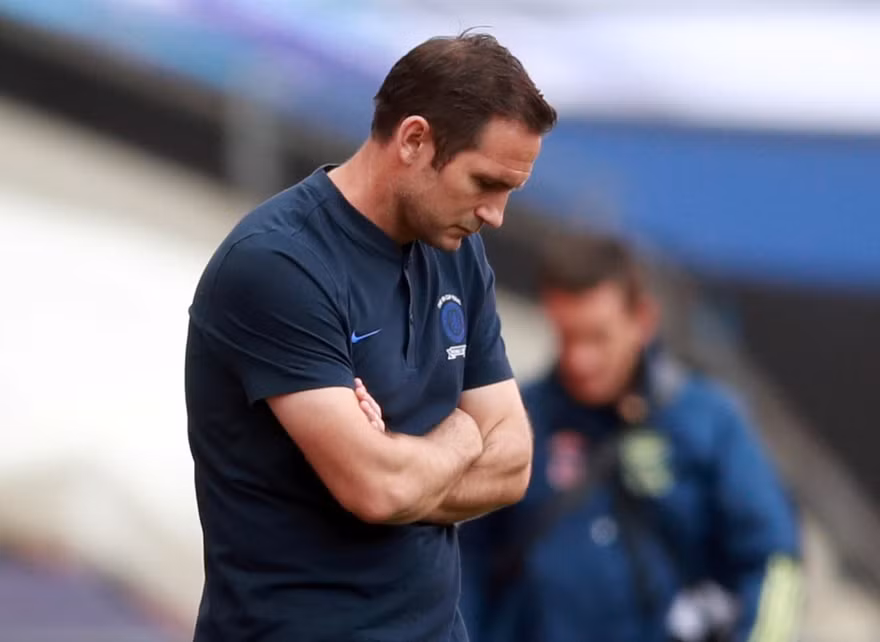 Lampard rời Chelsea sau 18 tháng cầm quân