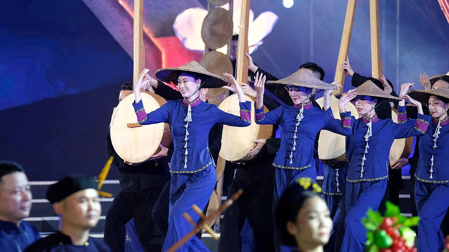 Bảo tồn lễ hội gắn với phát triển du lịch tạo việc làm, tăng thu nhập cho bà con