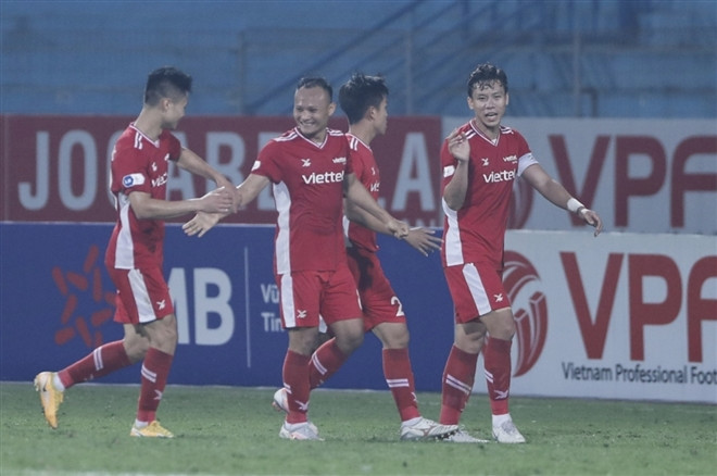 Quế Ngọc Hải ghi bàn cho Viettel. (Ảnh: Minh Hoàng)